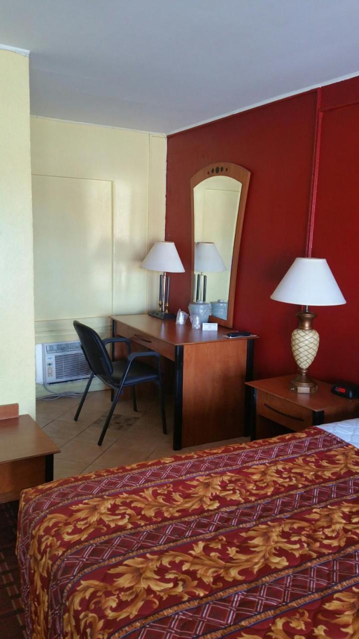 Palms Inn Дейния Бийч Екстериор снимка